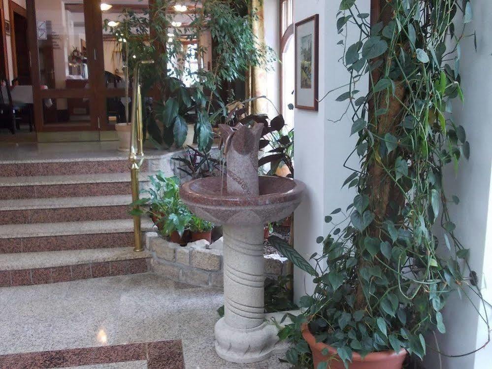 Orea Spa Hotel San Remo 玛丽亚温泉 外观 照片